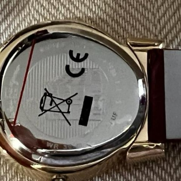 Salvatore Ferragamo Ladies Watch - Excellent Condition main image 4
